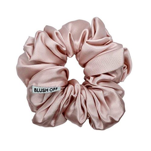 Custom label placement for a private label silk scrunchie