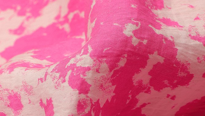 printed tencel features Printed Tencel fabric features and surface detail