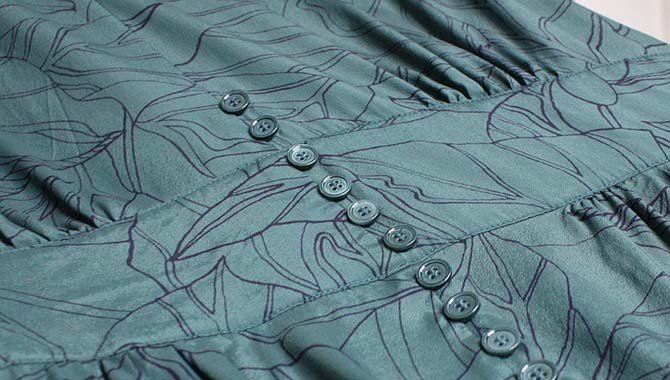 Silk crepe de chine fabric applications across fashion and home textiles