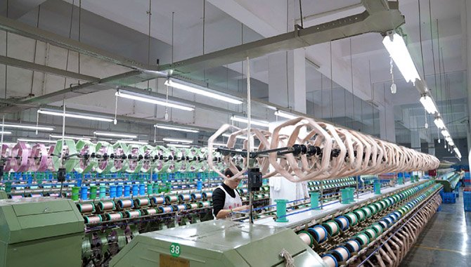 Silk crepe de chine fabric weaving and finishing technique