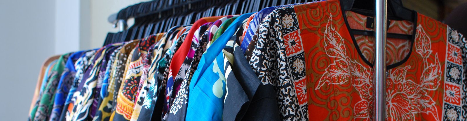 Custom silk kaftan silhouette for wholesale and private-label development